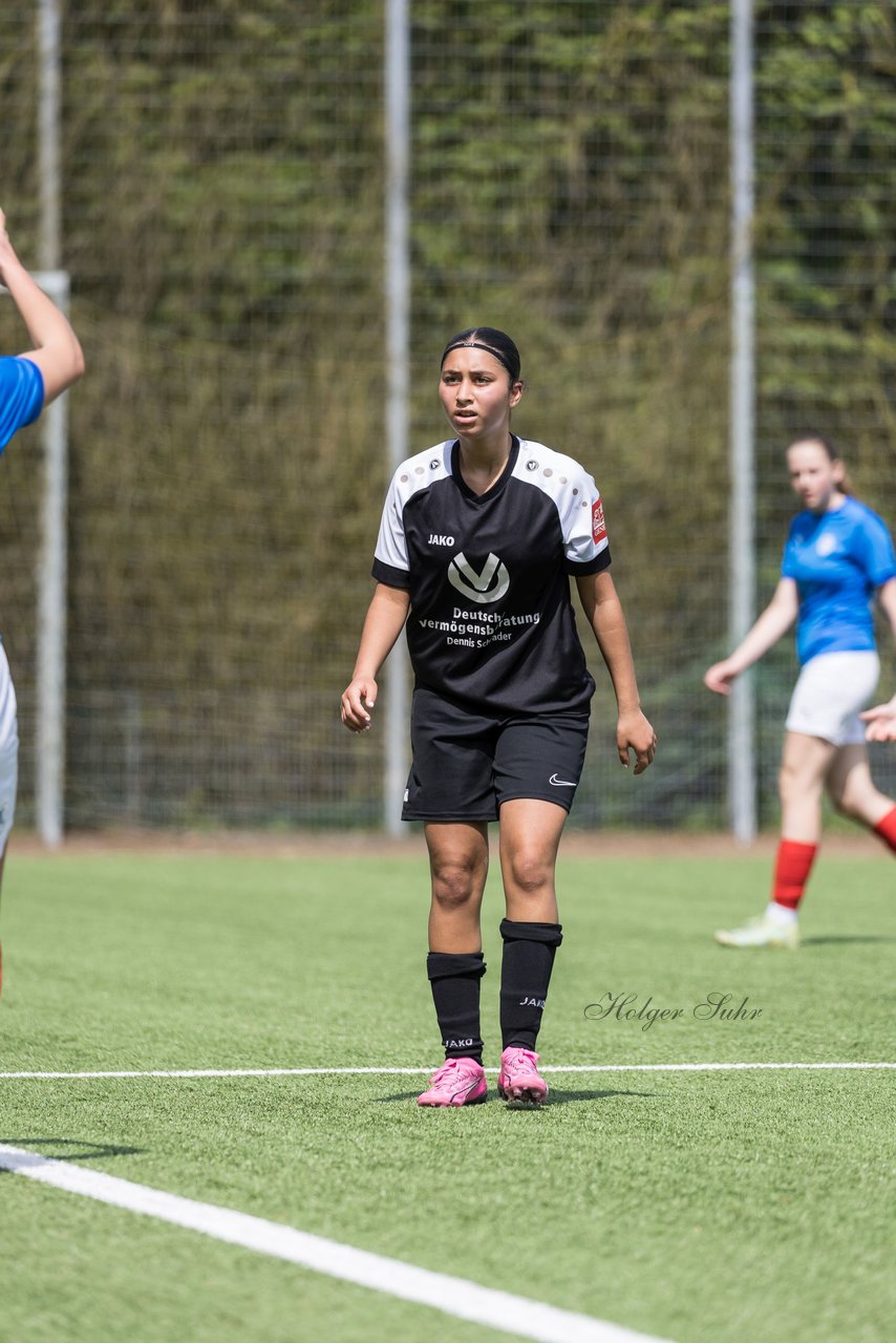 Bild 269 - wBJ SH-Pokalfinale  Holstein-Kiel - SV Viktoria : Ergebnis: 1:0